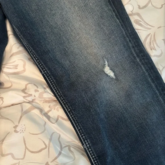 Silver Jeans Co. Avery Skinny Crop Jeans - Picture 14 of 15